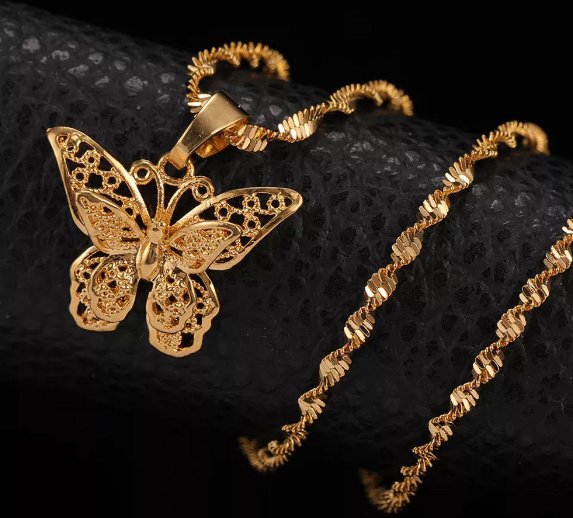 24k Butterfly Necklace - Clé de Coeur