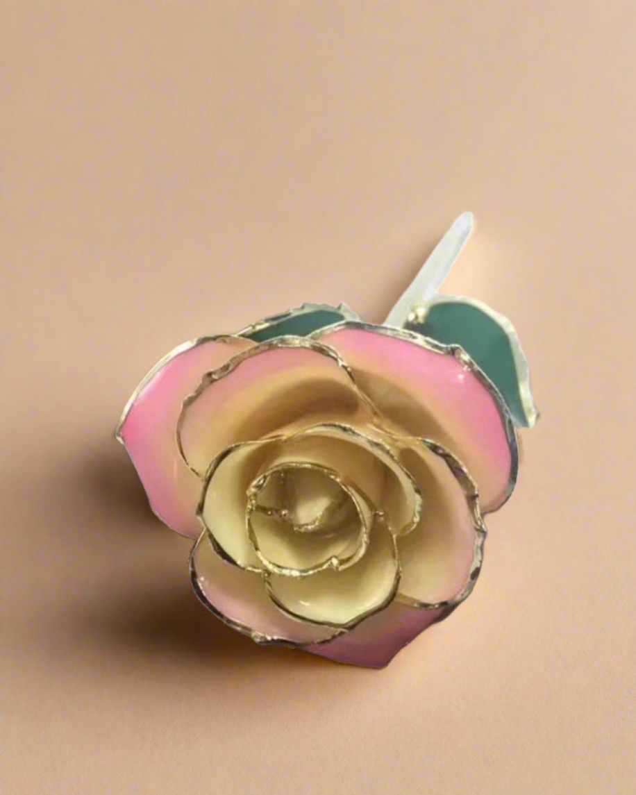 24k Gold Dipped Preserved Rose - Clé de Coeur
