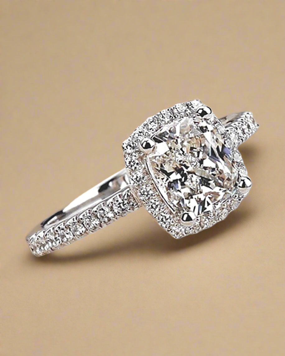 Cushion Cut Platinum Plated Ring - Clé de Coeur