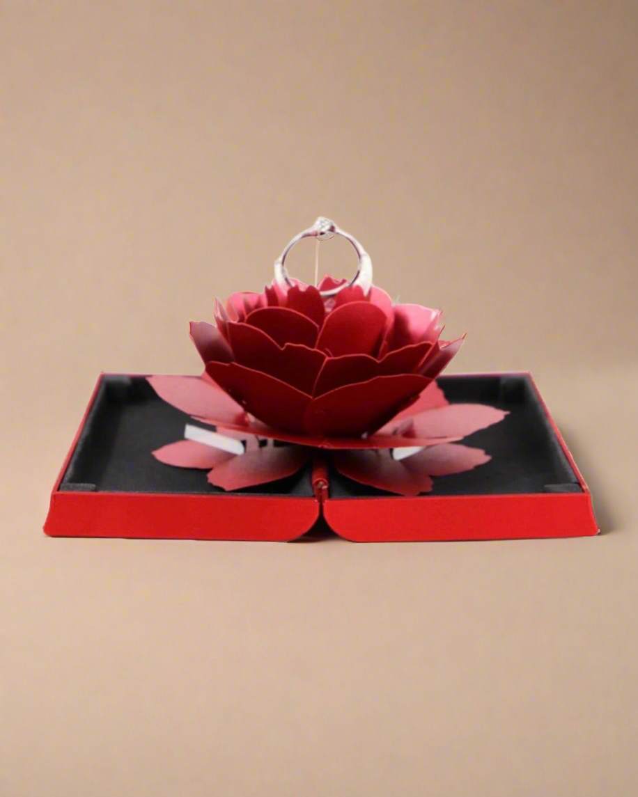 Blooming Ring Holder - Clé de Coeur