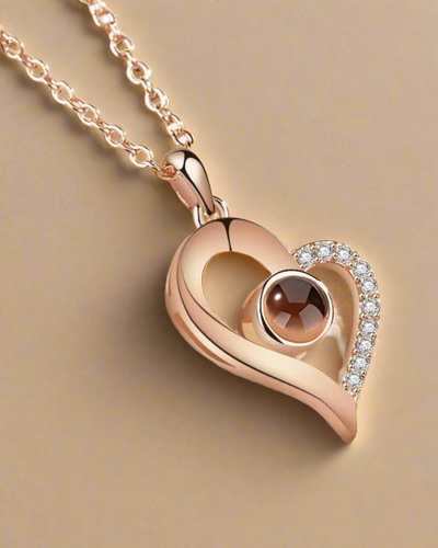 Love Projection Necklace - Clé de Coeur
