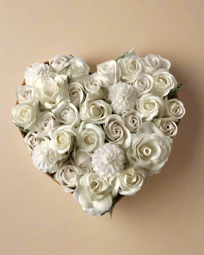 Soap Flower Heart Box - Clé de Coeur