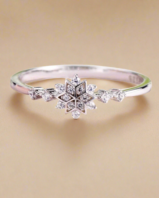 Snowflake Ring - Clé de Coeur