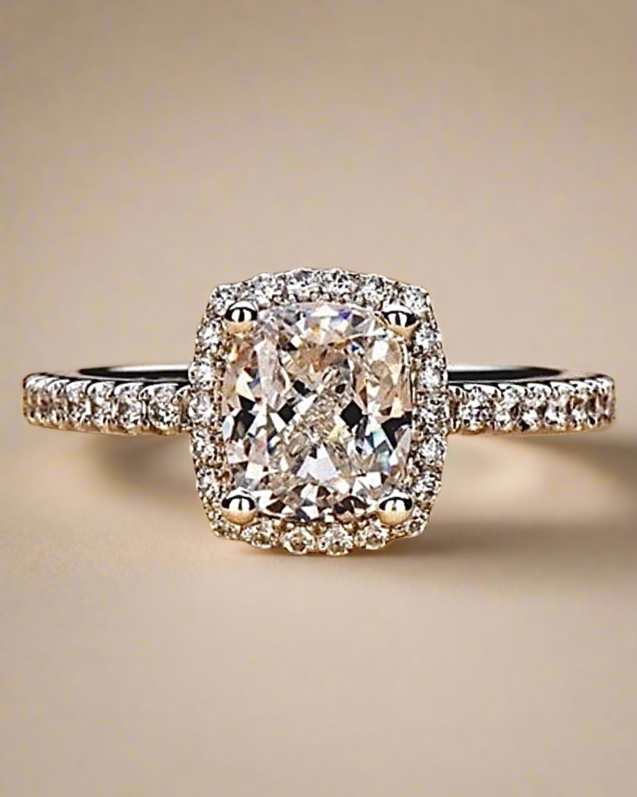 Cushion Cut Platinum Plated Ring - Clé de Coeur