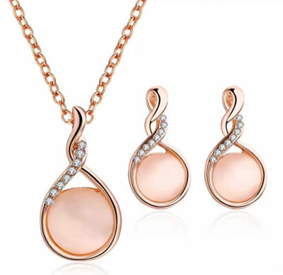 Dazzling Teardrop Jewelry Set - Clé de Coeur